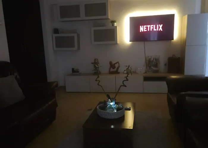 Black & White 公寓 *