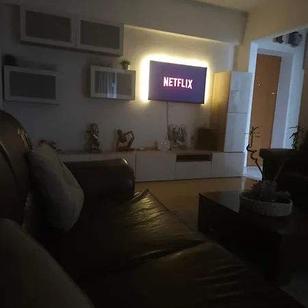 Апартаменты Black & White Бухарест